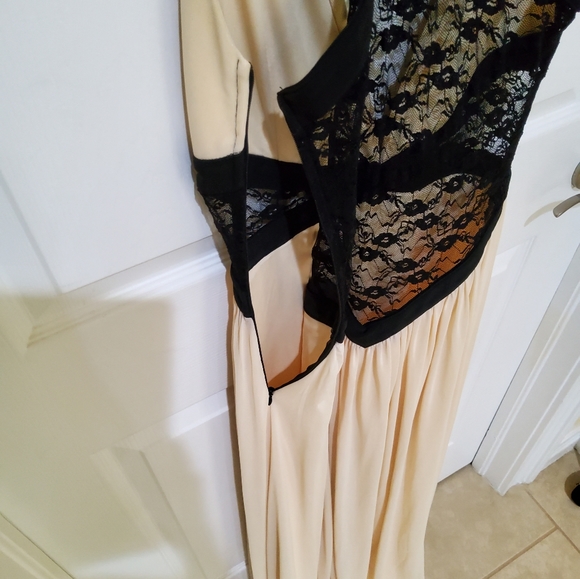 Long Dress - Picture 5 of 10